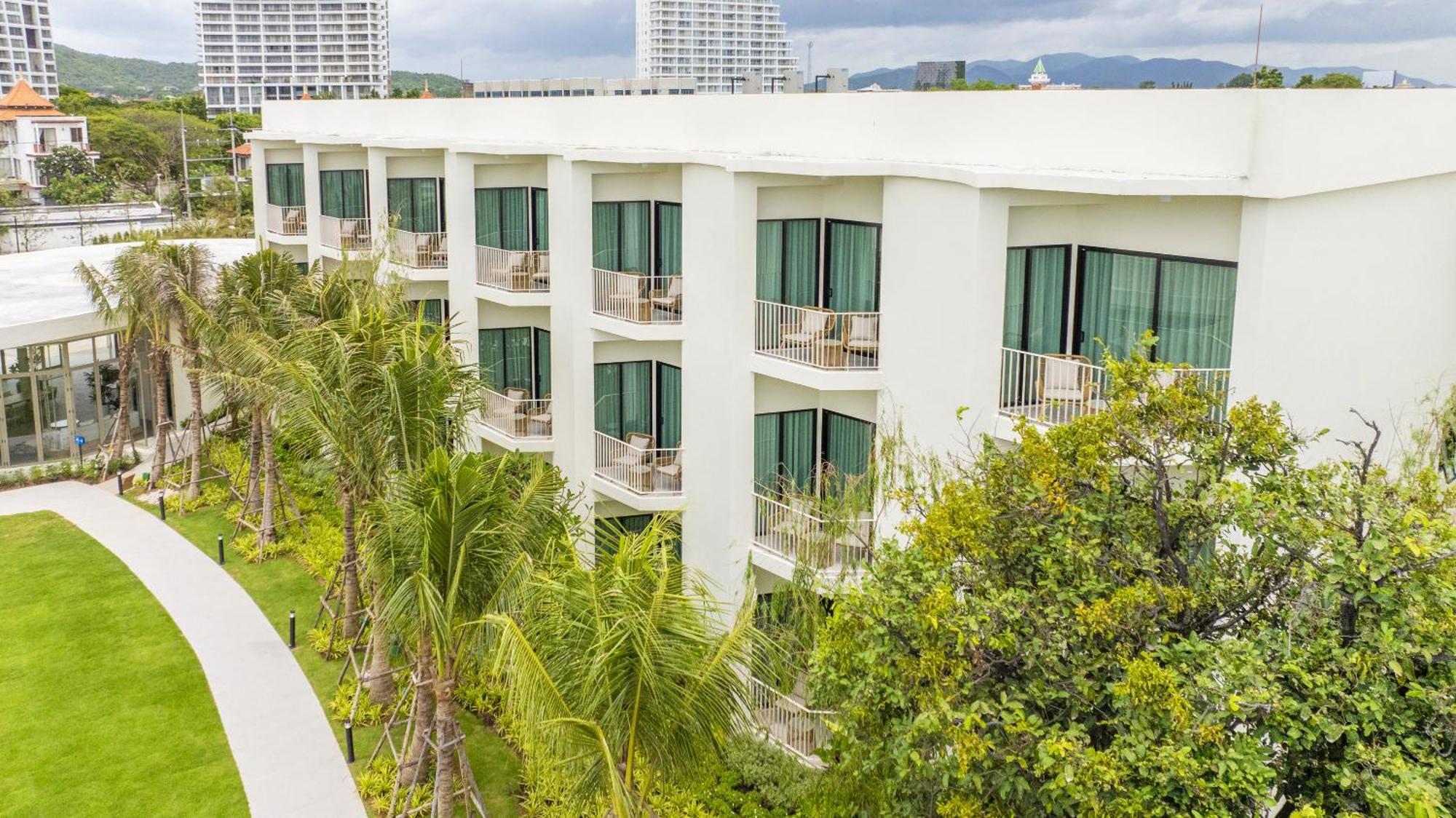 Aviyana Hua Hin Hotel Cha-Am Exterior photo